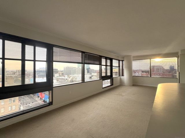 127 Greyrock Place 1613, Stamford, CT 06901