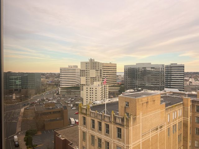 127 Greyrock Place 1613, Stamford, CT 06901