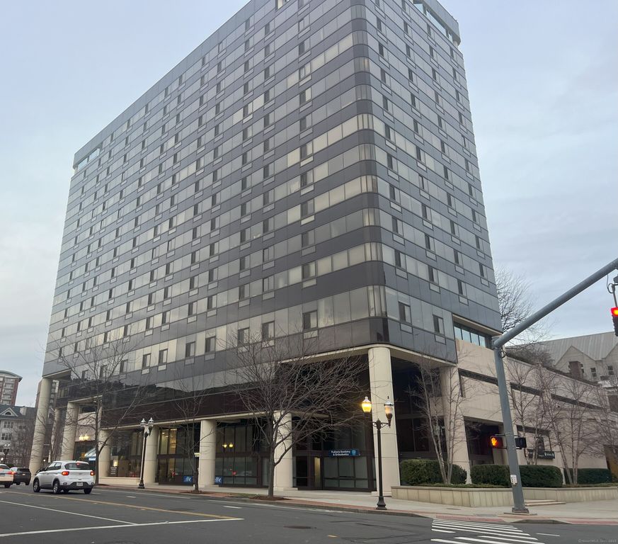 127 Greyrock Place 1613, Stamford, CT 06901