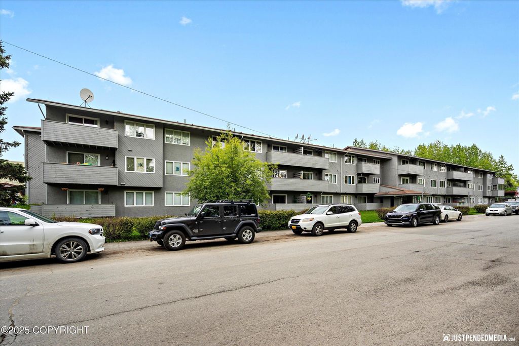 4433 San Ernesto Avenue, #104, Anchorage, AK 99508