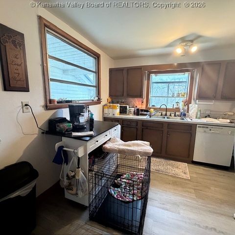 1084 Cottageville Road, Cottageville, WV 25239