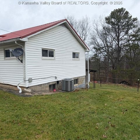 1084 Cottageville Road, Cottageville, WV 25239