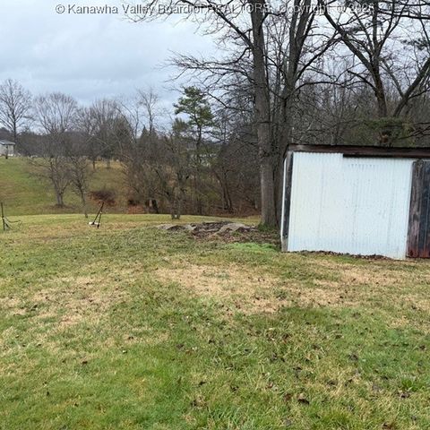 1084 Cottageville Road, Cottageville, WV 25239