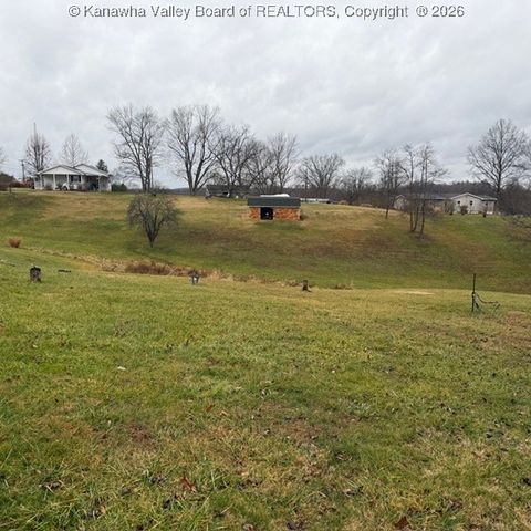 1084 Cottageville Road, Cottageville, WV 25239