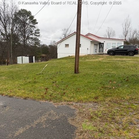 1084 Cottageville Road, Cottageville, WV 25239