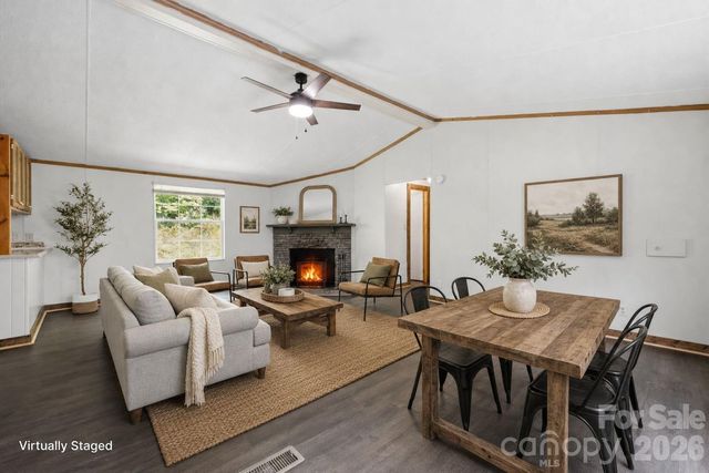 55 Twin Oaks Lane, Spruce Pine, NC 28777