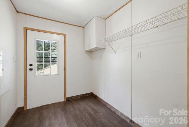 55 Twin Oaks Lane, Spruce Pine, NC 28777