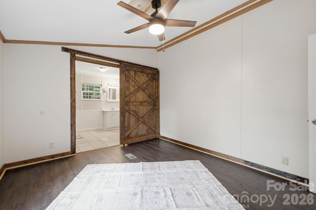 55 Twin Oaks Lane, Spruce Pine, NC 28777