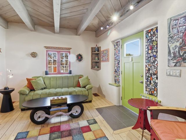 1204 Agua Fria Street, Santa Fe, NM 87501