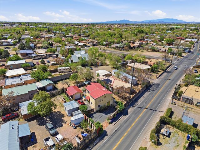 1204 Agua Fria Street, Santa Fe, NM 87501