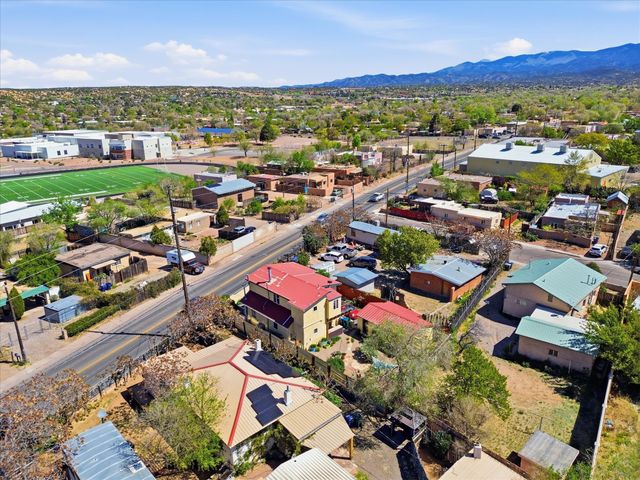 1204 Agua Fria Street, Santa Fe, NM 87501