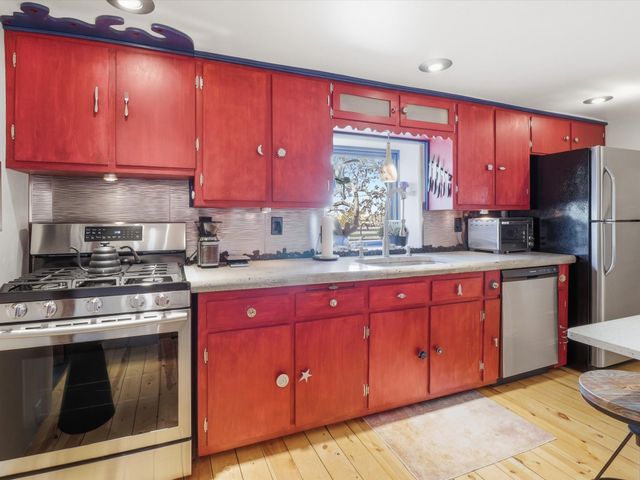 1204 Agua Fria Street, Santa Fe, NM 87501