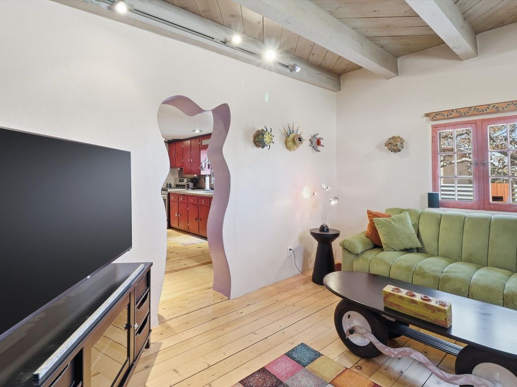 1204 Agua Fria Street, Santa Fe, NM 87501