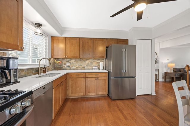 1398 Newcastle Court, Bartlett, IL 60103