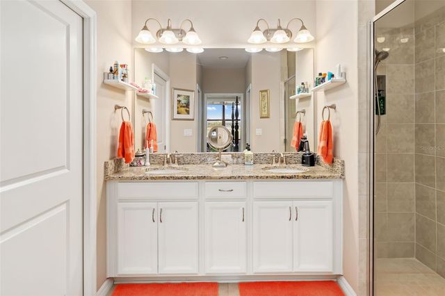 13725 MESSINA LOOP 104, Bradenton, FL 34211