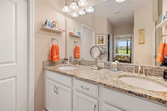 13725 MESSINA LOOP 104, Bradenton, FL 34211