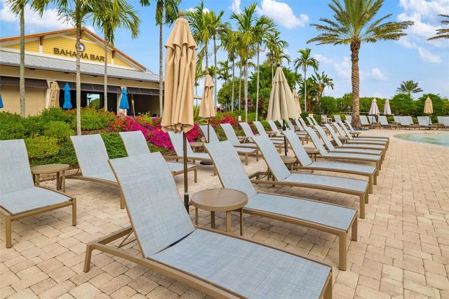 13725 MESSINA LOOP 104, Bradenton, FL 34211