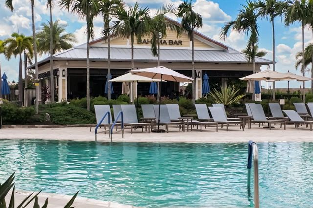 13725 MESSINA LOOP 104, Bradenton, FL 34211