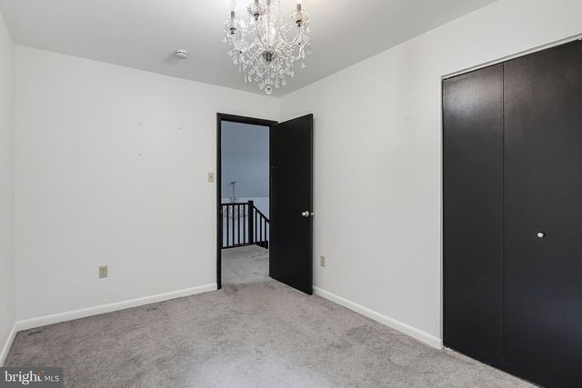 6103 TRIANGLE DR, Columbia, MD 21044