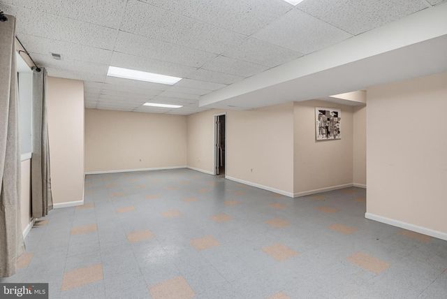 6103 TRIANGLE DR, Columbia, MD 21044