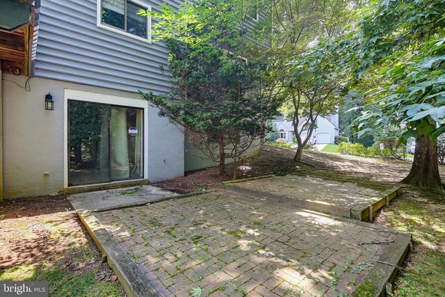 6103 TRIANGLE DR, Columbia, MD 21044