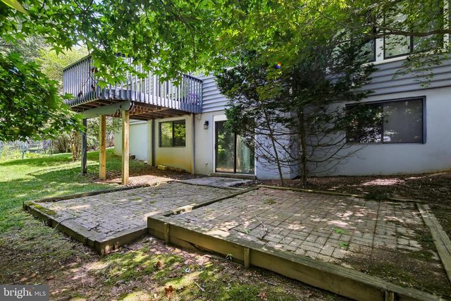 6103 TRIANGLE DR, Columbia, MD 21044