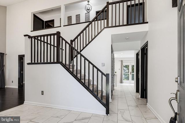 6103 TRIANGLE DR, Columbia, MD 21044