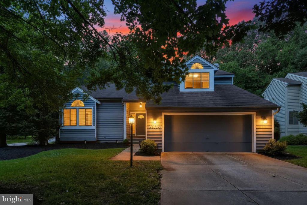 6103 TRIANGLE DR, Columbia, MD 21044