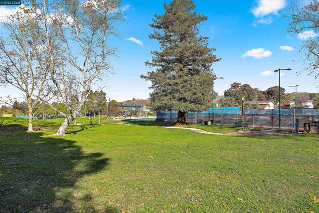 4413 Marsh Elder Ct, Concord, CA 94521