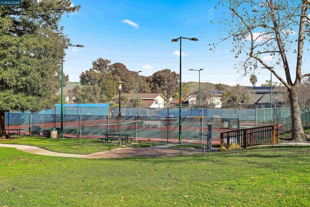 4413 Marsh Elder Ct, Concord, CA 94521