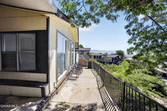 24303 Woolsey Canyon Road 137, Canoga Park, CA 91304