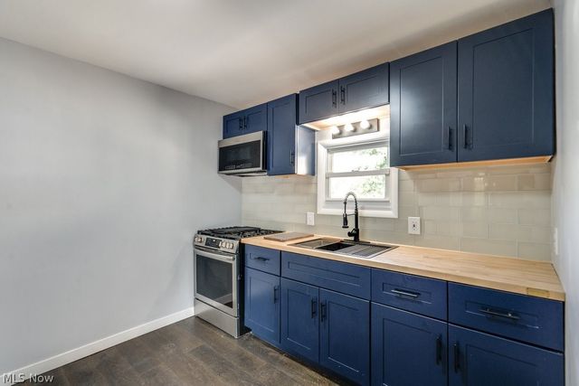 4100 Fairgrove Avenue SW, Massillon, OH 44646