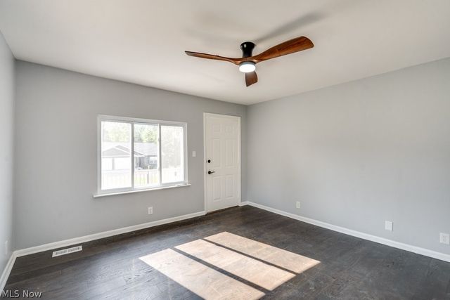 4100 Fairgrove Avenue SW, Massillon, OH 44646