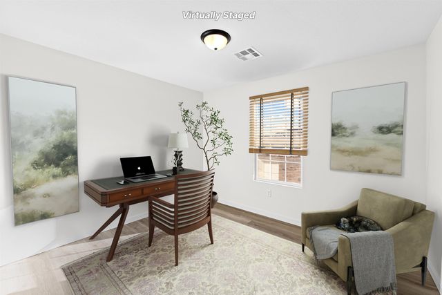 1203 Fountain Dr, Salina, KS 67401