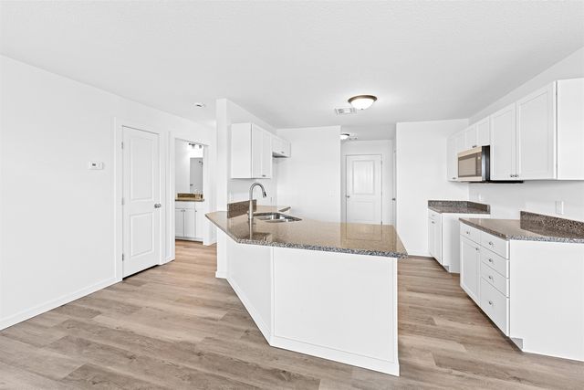 1203 Fountain Dr, Salina, KS 67401