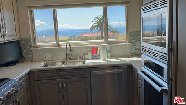 3908 Castlerock Road, Malibu, CA 90265