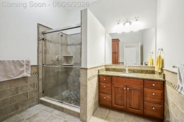 30268 Berghway Trail, Warren, MI 48092