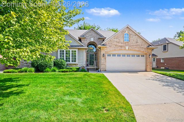 30268 Berghway Trail, Warren, MI 48092