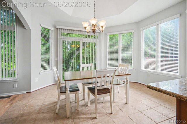 30268 Berghway Trail, Warren, MI 48092