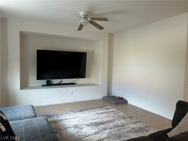 5832 Vista Luna Street, North Las Vegas, NV 89031