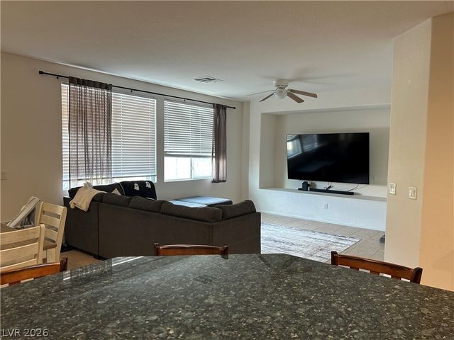 5832 Vista Luna Street, North Las Vegas, NV 89031