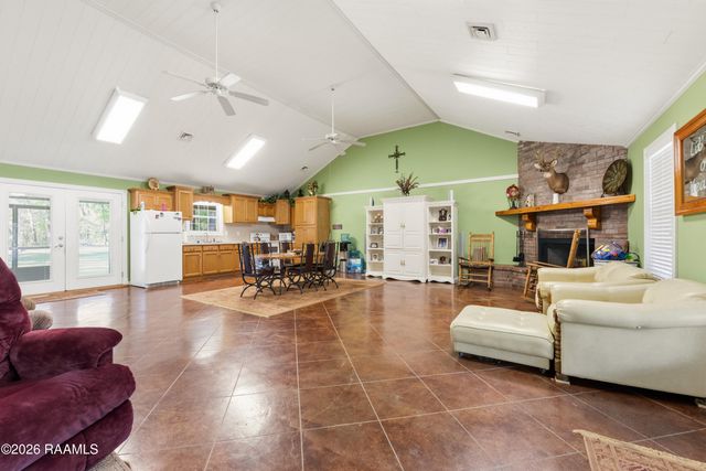 1136 Herman Dupuis Road, Breaux Bridge, LA 70517