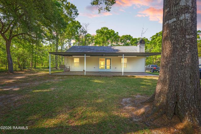 1136 Herman Dupuis Road, Breaux Bridge, LA 70517