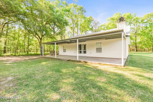 1136 Herman Dupuis Road, Breaux Bridge, LA 70517