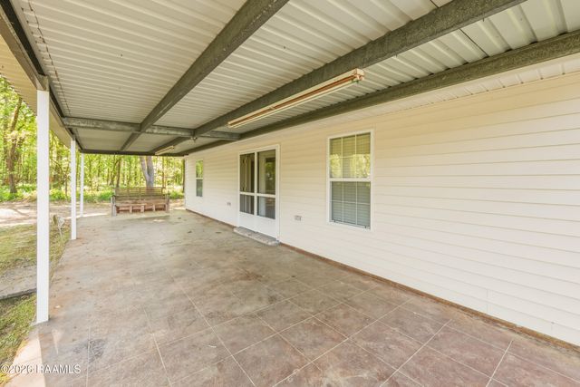 1136 Herman Dupuis Road, Breaux Bridge, LA 70517