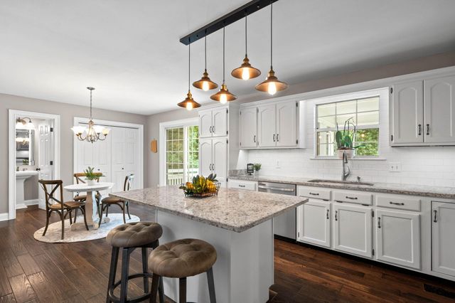 8921 Grey Mountain Drive, Ooltewah, TN 37363