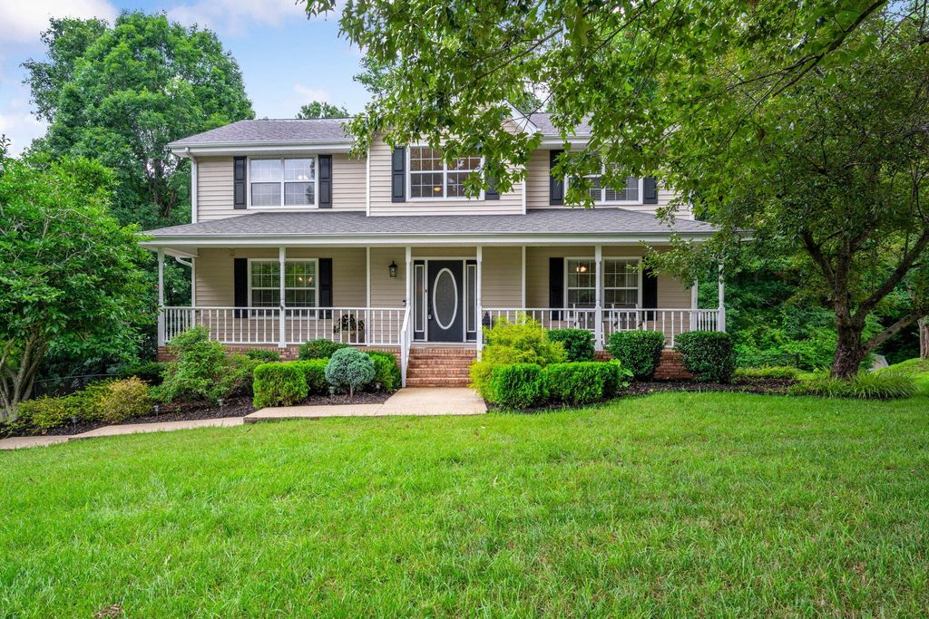 8921 Grey Mountain Drive, Ooltewah, TN 37363