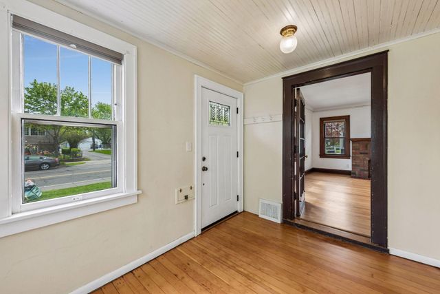1457 Edgerton Street, Saint Paul, MN 55130