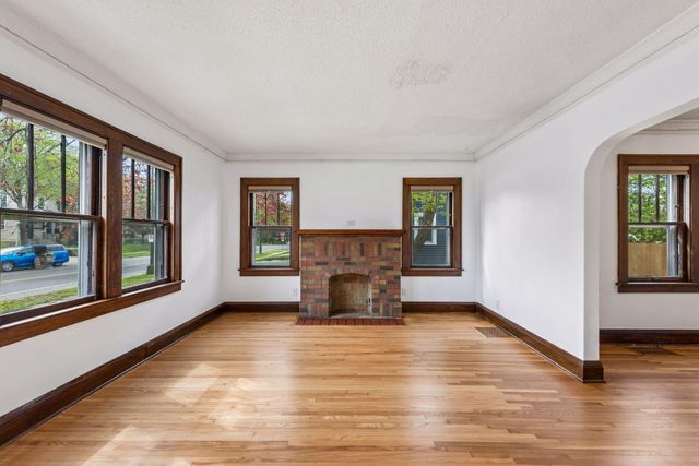1457 Edgerton Street, Saint Paul, MN 55130