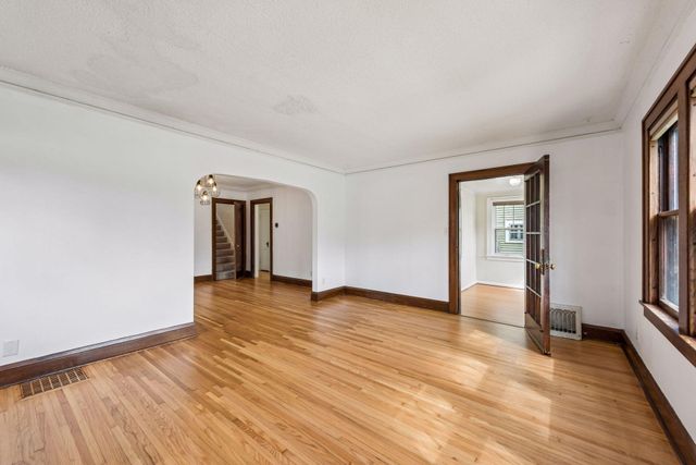 1457 Edgerton Street, Saint Paul, MN 55130